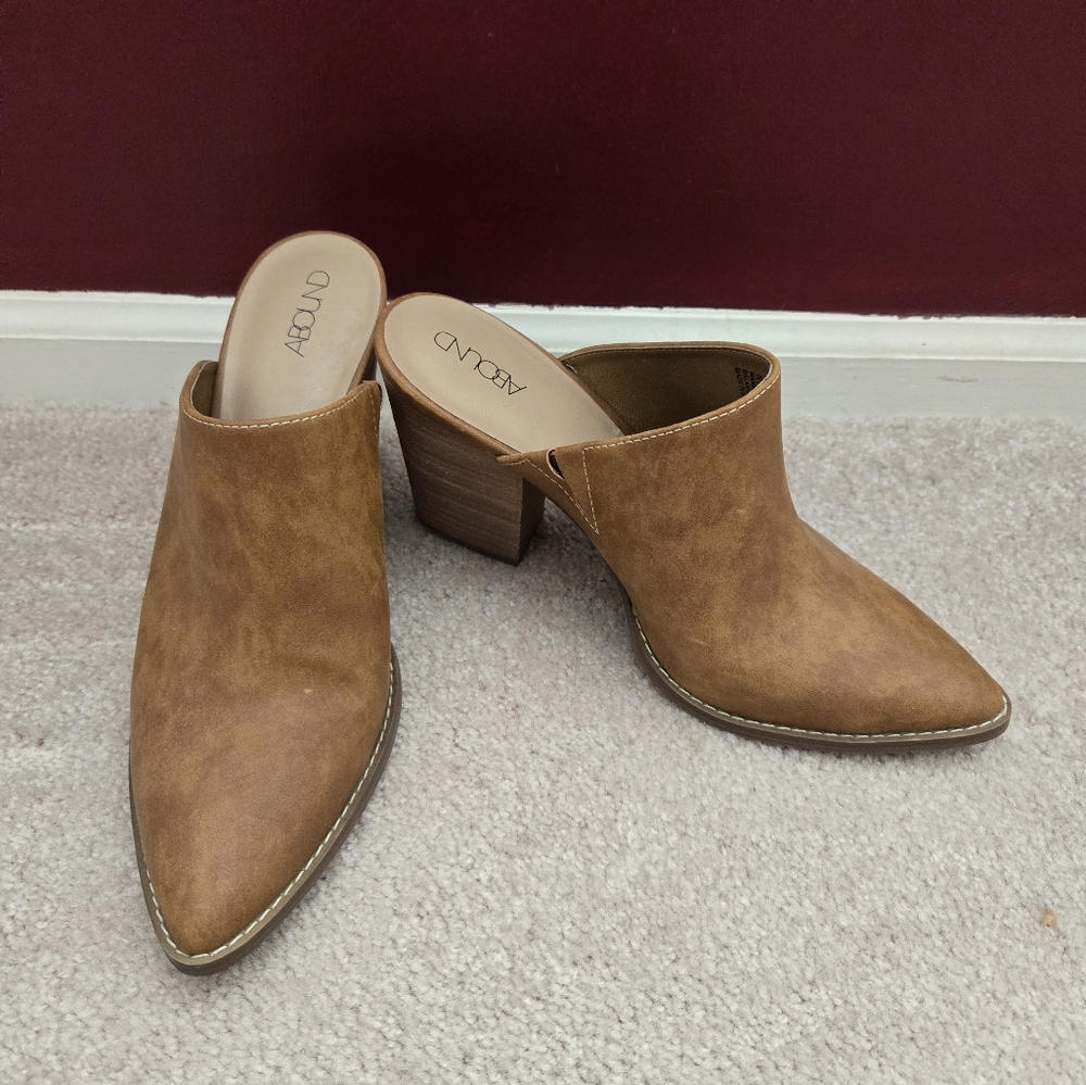 Abound Maya Stack Heel Mules - Picture 3 of 13